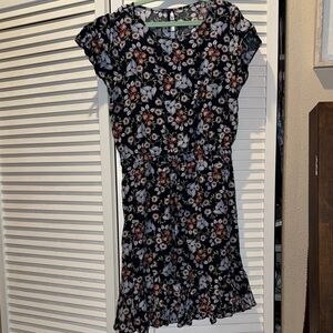 Black Floral Short Sleeve Dress with Ruffle Hem